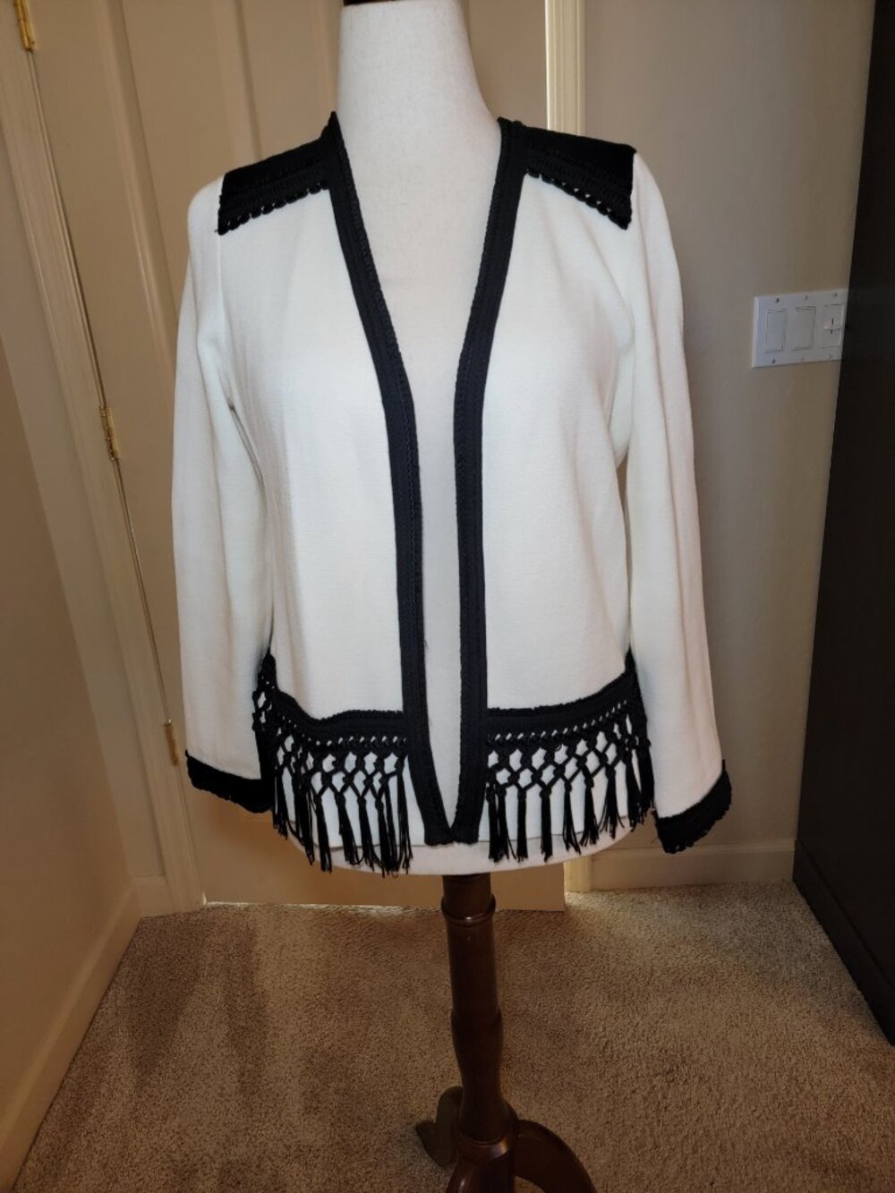 Chico's Alma Lace Blocked Cardigan Off White Black Fringe Sweater Size 1 (8-10)
